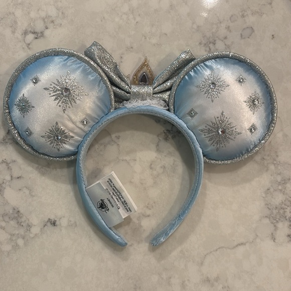 Disney Elsa Ears - Picture 2 of 3